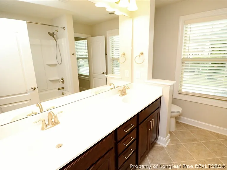 410 Boscawen Ln — Photo 34