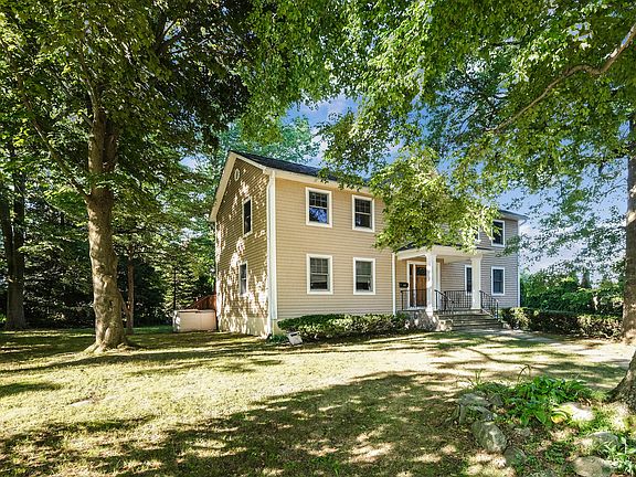 31 Wood Avenue