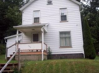 135 Highland Ave, Franklin, PA 16323