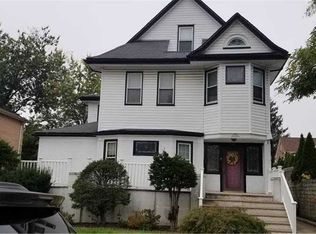 3510 163rd St, Flushing, NY 11358