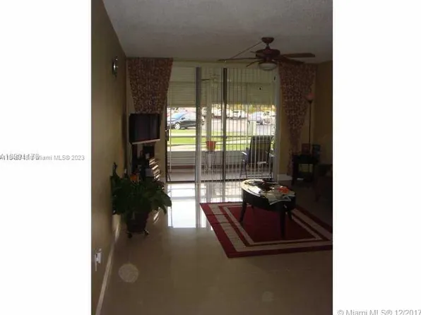 1800 SW 81st Ave APT 1112, Pompano Beach, FL 33068