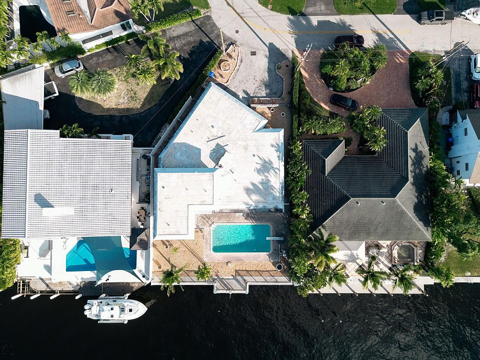 1st image of 4621 W Tradewinds Avenue