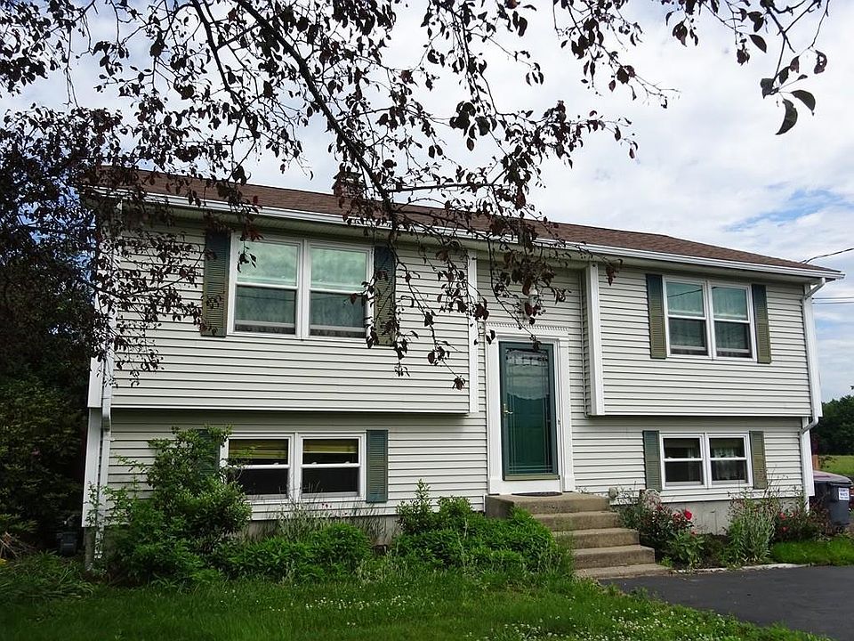 2nd image of 395 Main St