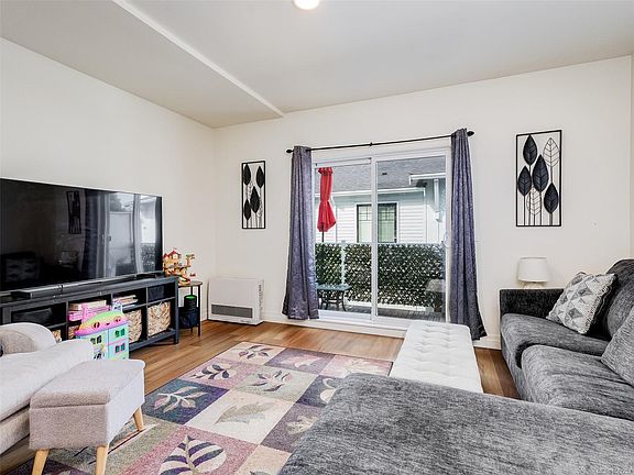 2nd image of 3094 Washington Ave #2