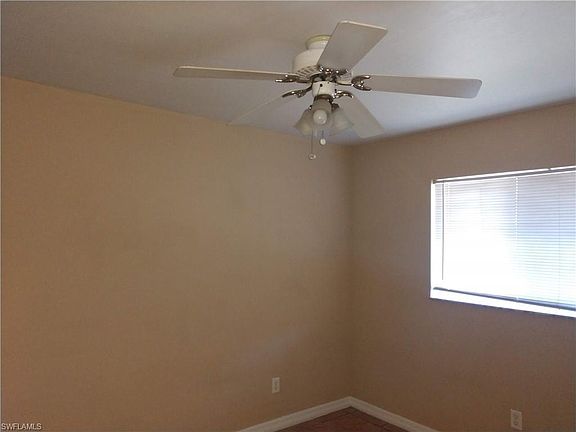 5th image of 633 NW 16th Pl