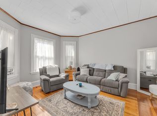 25 Edison Grn APT 1, Dorchester, MA 02125