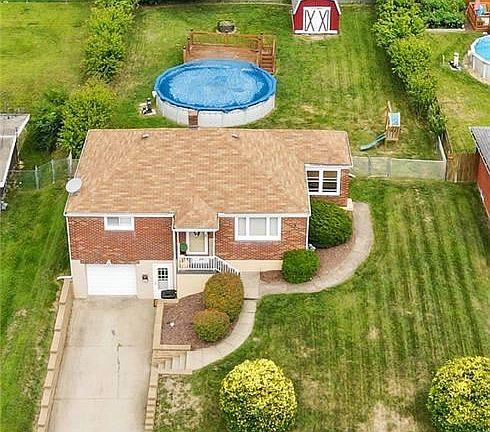 2nd image of 431 Braddock Dr