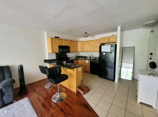 430 Kaiolu St #304-1, Honolulu, HI 96815