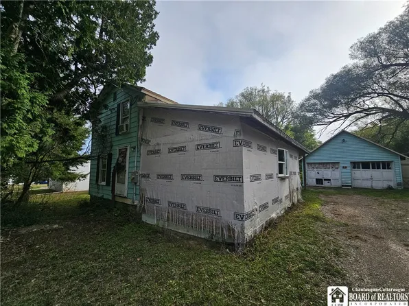 557 Indiana Ave, Olean, NY 14760