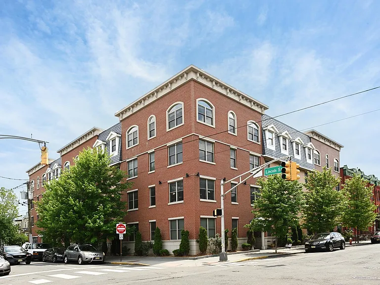 974 Summit Ave #409 — Photo 30
