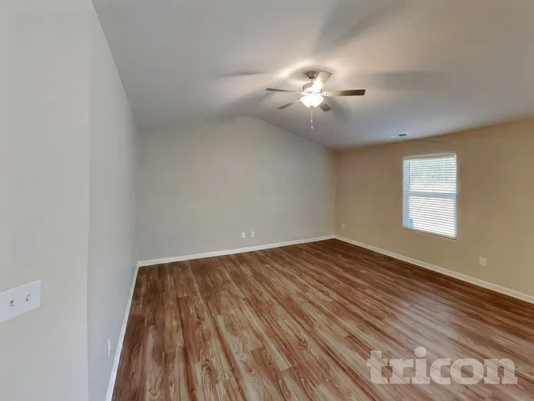 4605 Hazelburn Dr — Photo 3