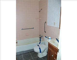 5th image of 187 Home Ave
