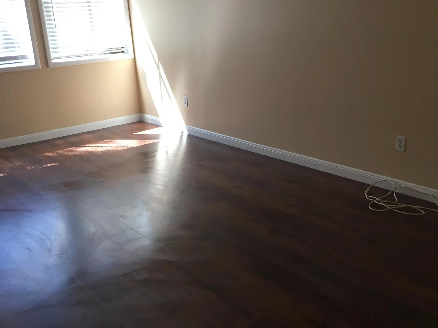 2 bed, 1.5 bath, 986 sqft, $2,300 — Photo 3