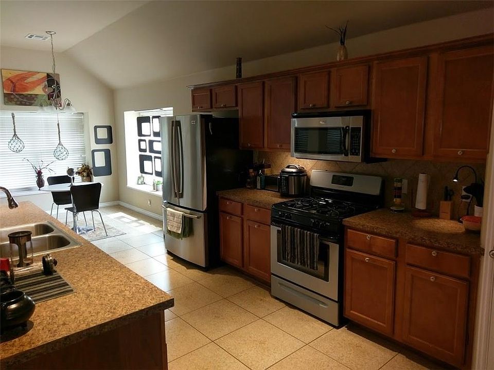2nd image of 92 Kimberly Dr