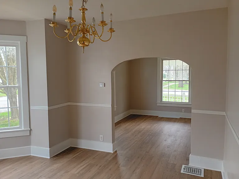 501 W Main St — Photo 21