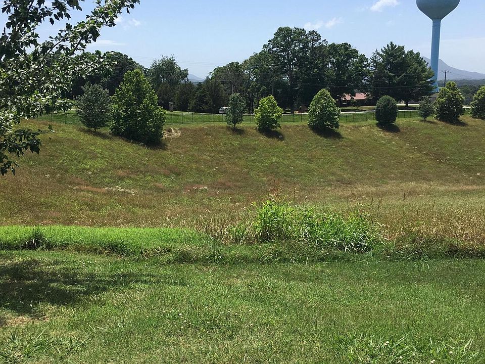 1st image of 38 Oakley Manor Ct Lot 38
