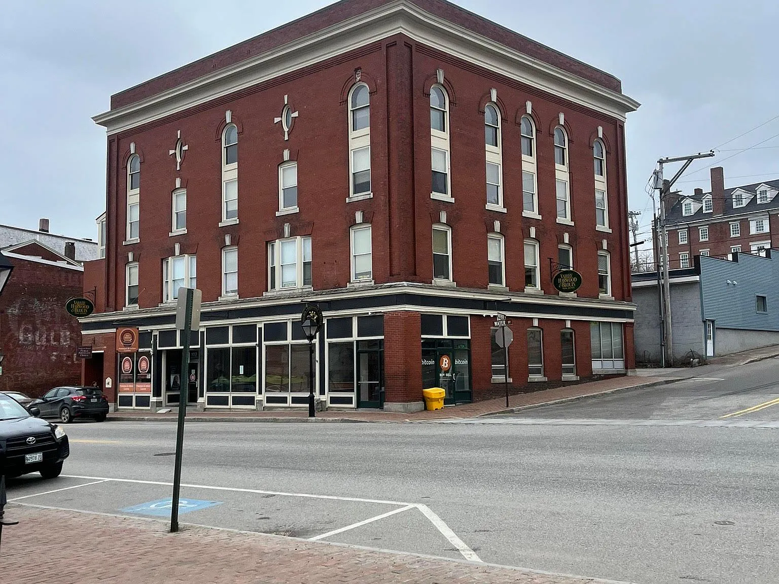 2 bed, 1350 sqft, $1,600 — Photo 1