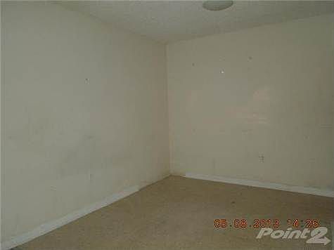 3rd image of 1265 W 24th St APT 121