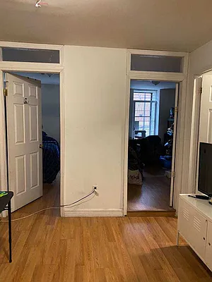 Rented by Mdrn Residential | media 29