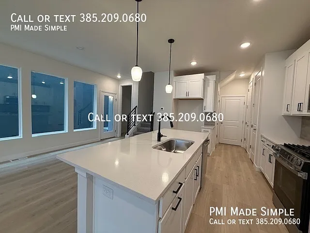 10063 N Torreya Dr — Photo 9
