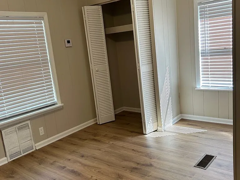1403 Donahue Ferry Rd — Photo 10