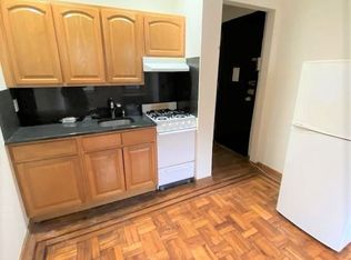 23-52 33rd St #B1B, Astoria, NY 11105