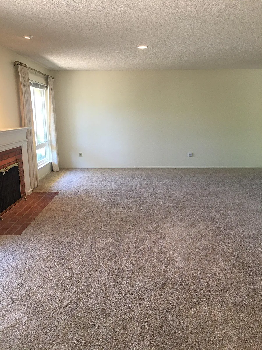 Building Photo - 7358 Oakmont Dr