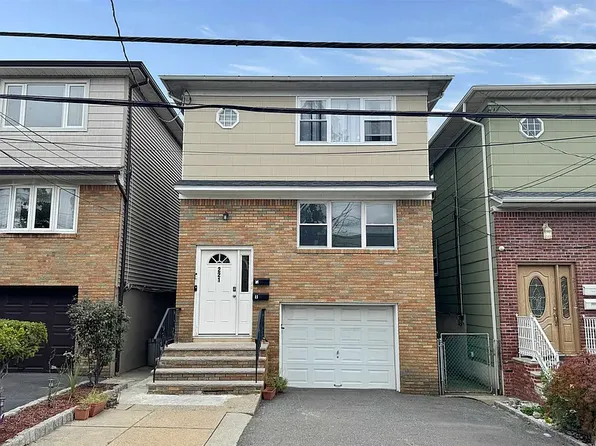 221 Sussex St, Harrison, NJ 07029