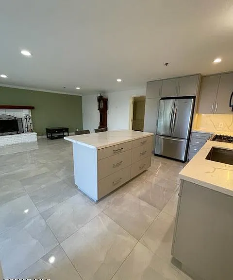 7869 Mesa Dr — Photo 11