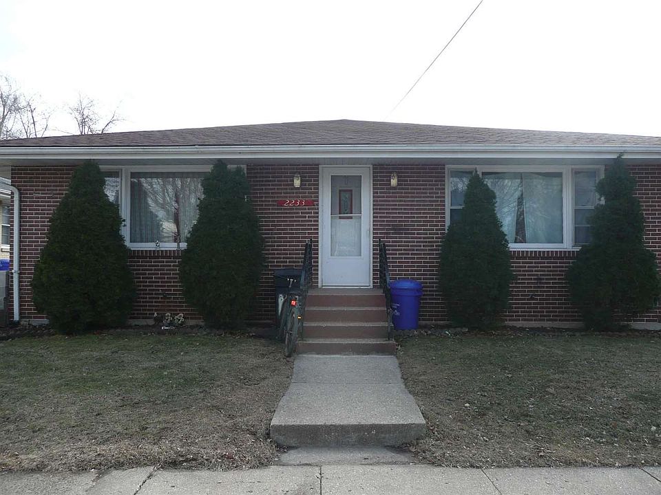 1st image of 2233 7th Ave