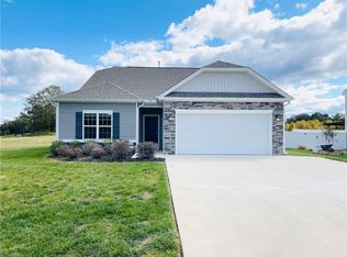 117 Altavista Dr, Clemmons, NC 27012