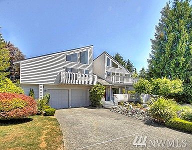 3rd image of 69 Leschi Dr