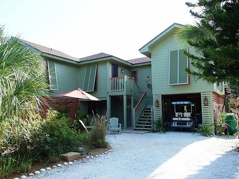1st image of 221 Kettle Harbor Dr