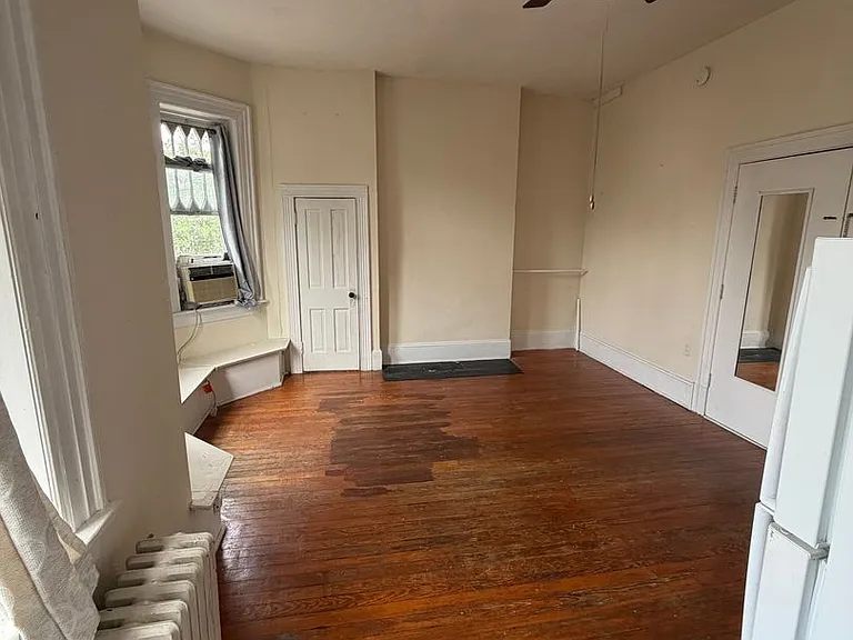 618 Redgate Ave — Photo 6