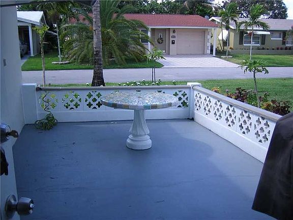5th image of 4805 NW 44th Ave