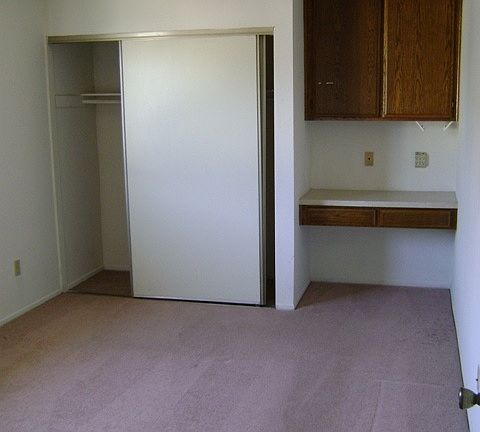 5th image of 9121 Park St