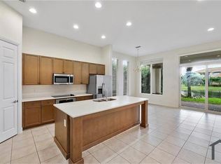 8215 NW 125th Ln, Pompano Beach, FL 33076