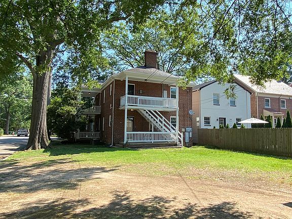 Back of house/yard