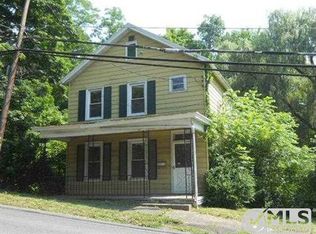 65 W Bridge St, Saugerties, NY 12477