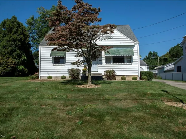 595 Audrey Ln, Struthers, OH 44471