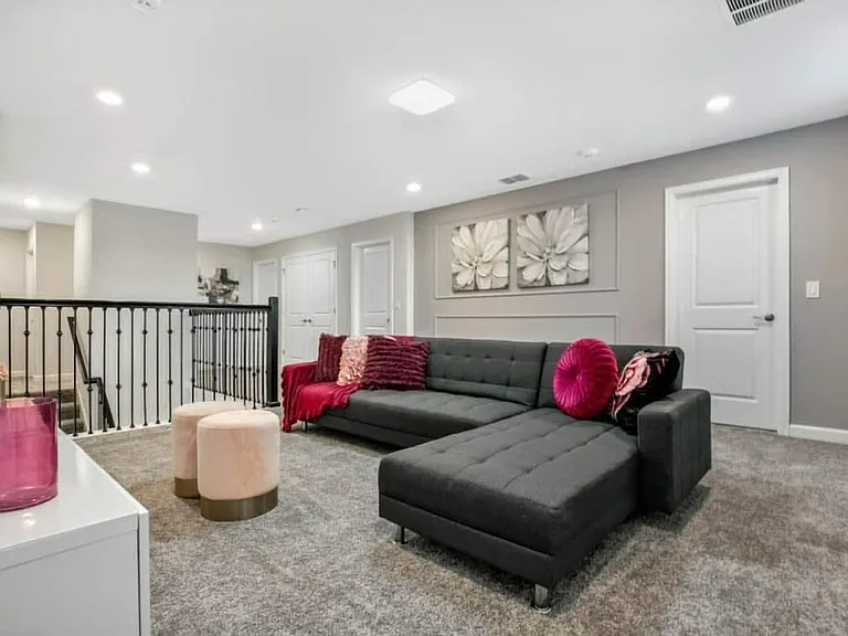 Building's Lounge