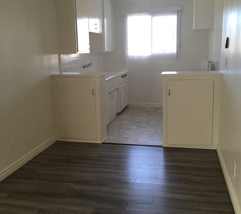 2nd image of 3844 Potomac Ave APT 08