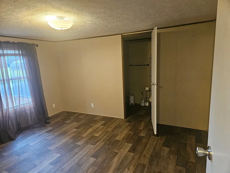 694 S Township Line Rd — Photo 10