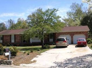 124 Elberta Dr, Lexington, SC 29073