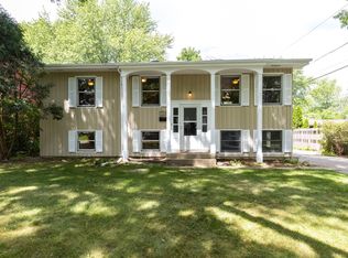 350 2nd Ct, Crystal Lake, IL 60014