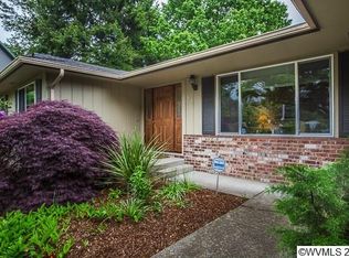 1217 NE Montgomery Pl, Albany, OR 97321