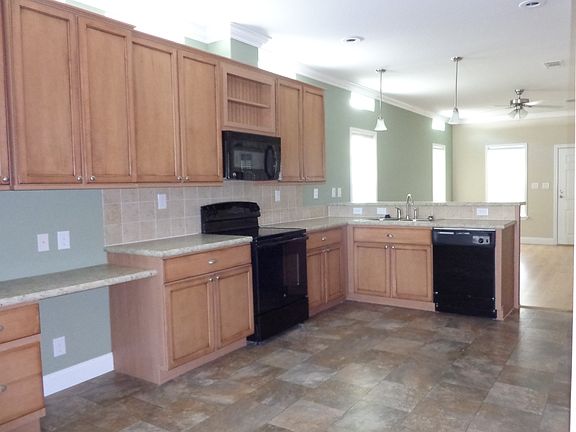 3rd image of 246 Westwind Ct