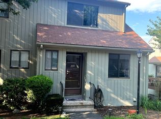 209 Concord Ct UNIT 209, Beacon Falls, CT 06403
