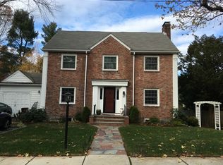 42 Ogden Rd, Brookline, MA 02467
