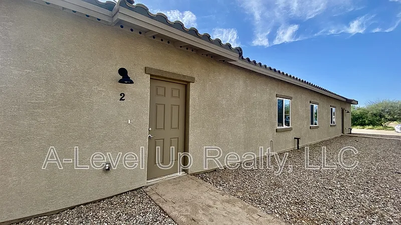 2 bed, 1.0 bath, 1000 sqft, $1,250 — Photo 1
